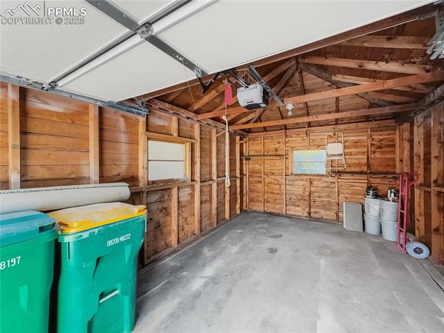 106 Farragut Avenue