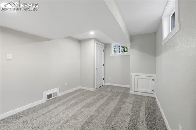 106 Farragut Avenue