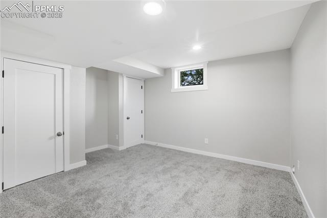 106 Farragut Avenue