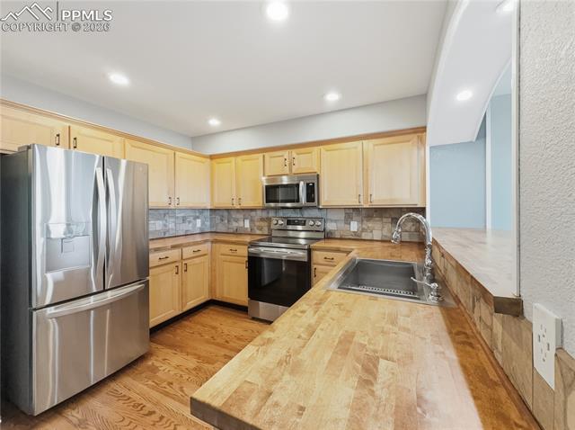 3761 Homestead Ridge Heights