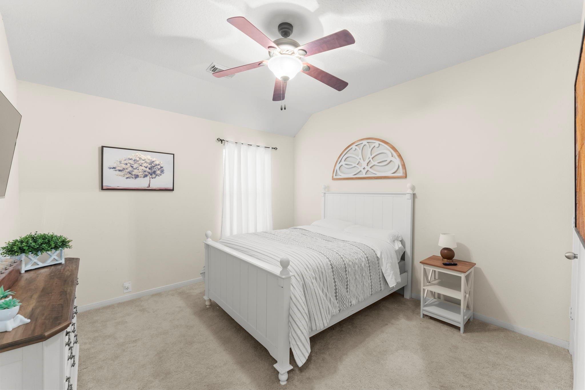 3339 Ellesborough Lane