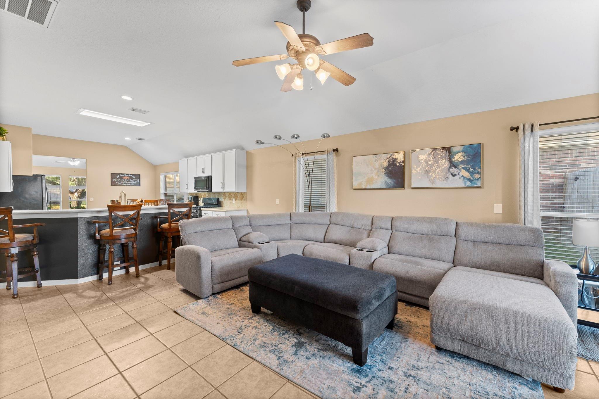 3339 Ellesborough Lane