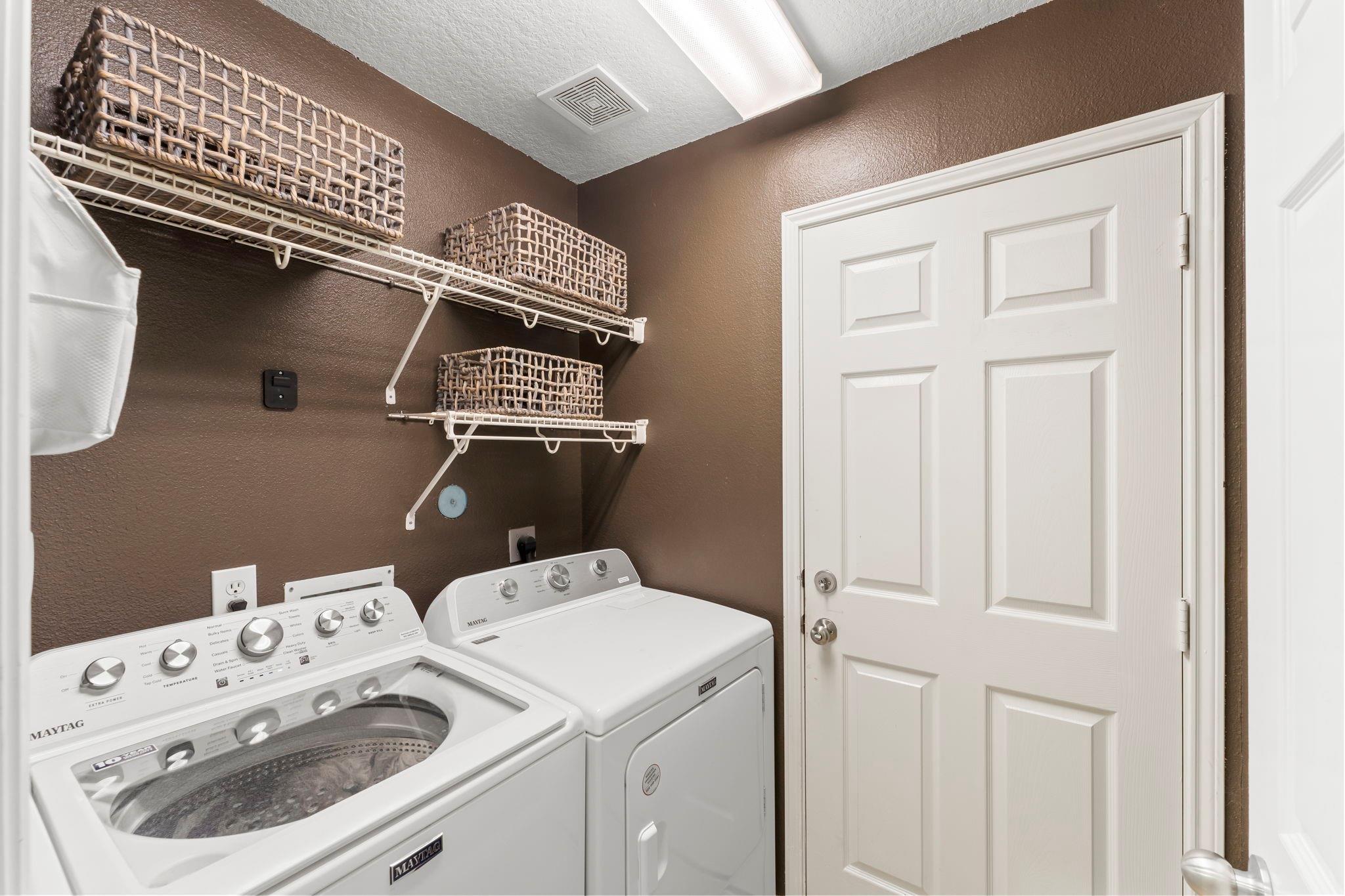 3339 Ellesborough Lane