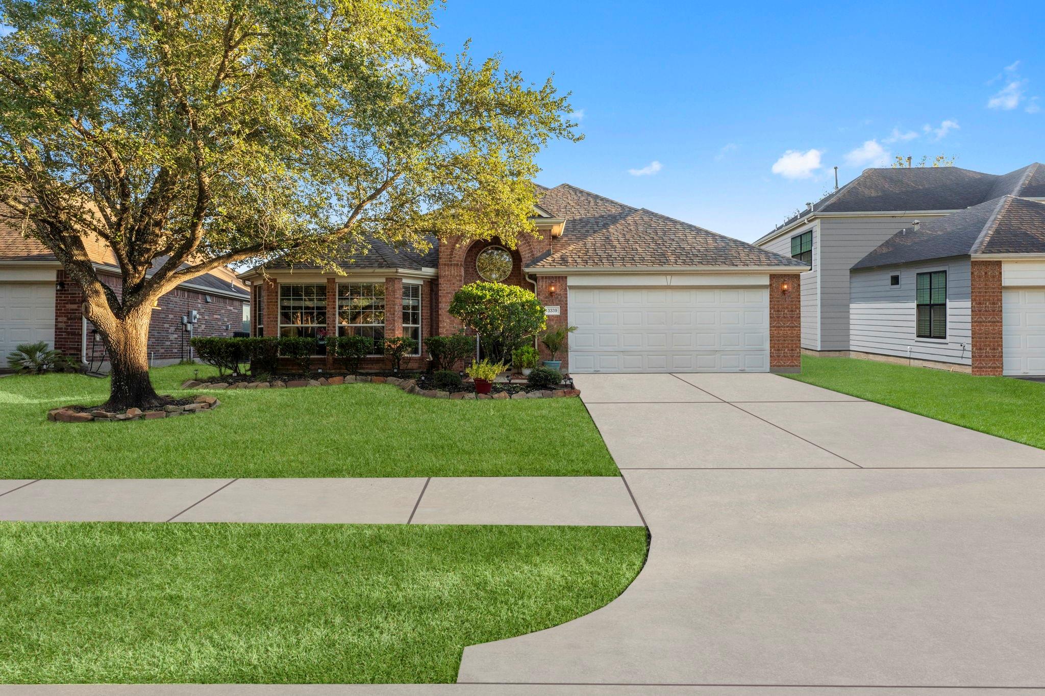 3339 Ellesborough Lane