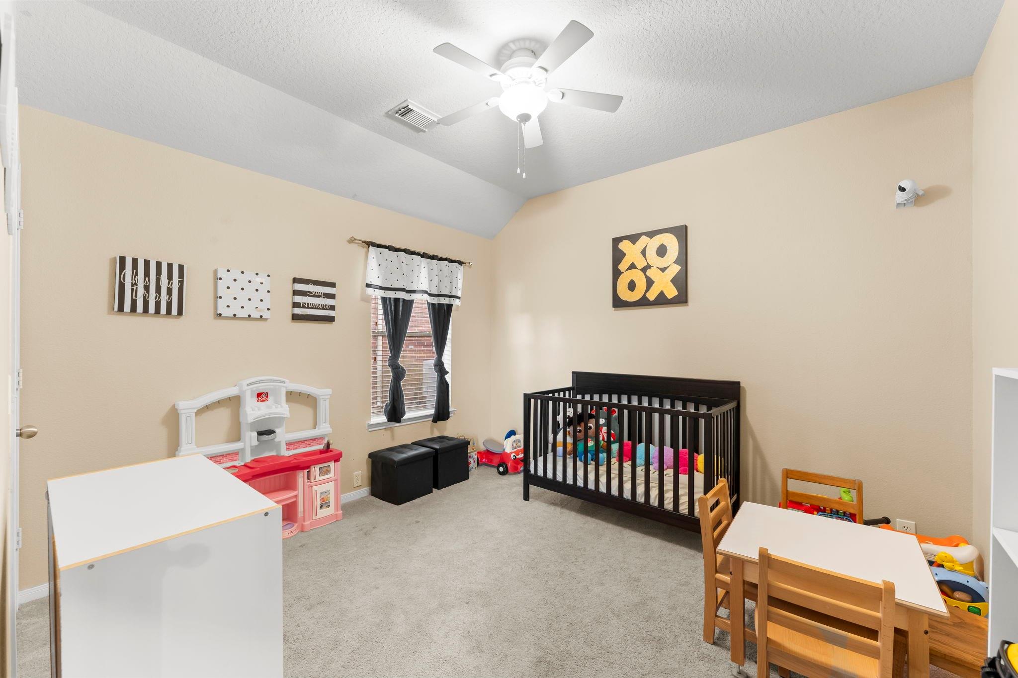 3339 Ellesborough Lane