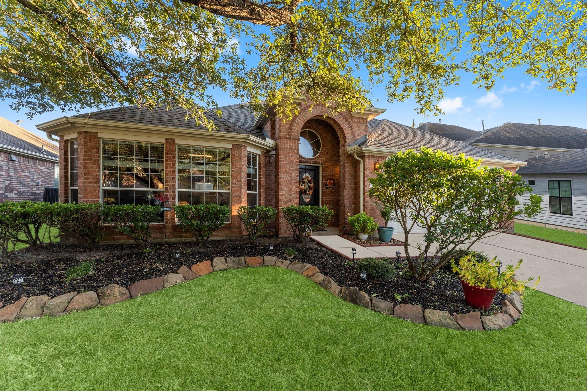 3339 Ellesborough Lane