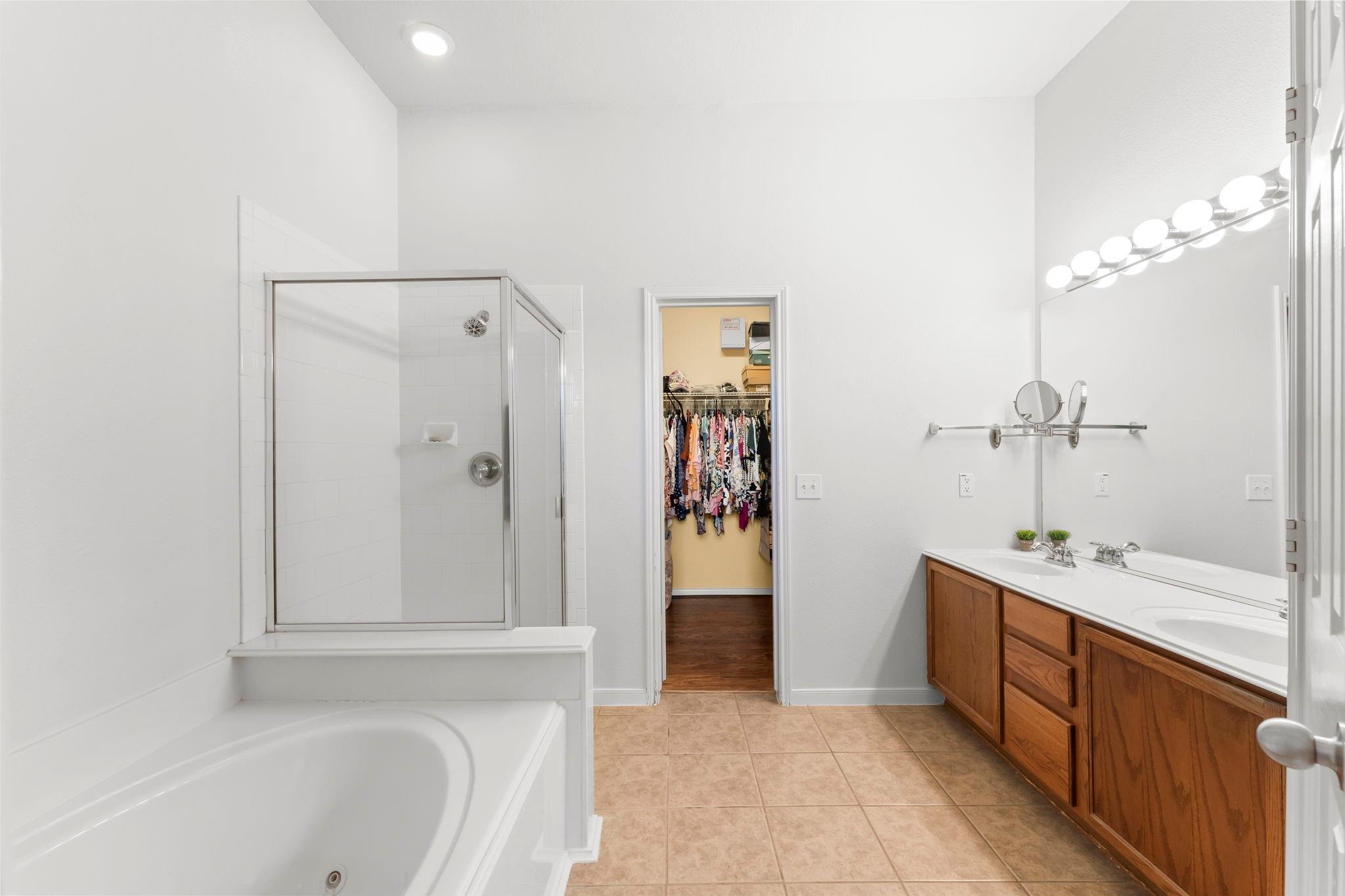 3339 Ellesborough Lane