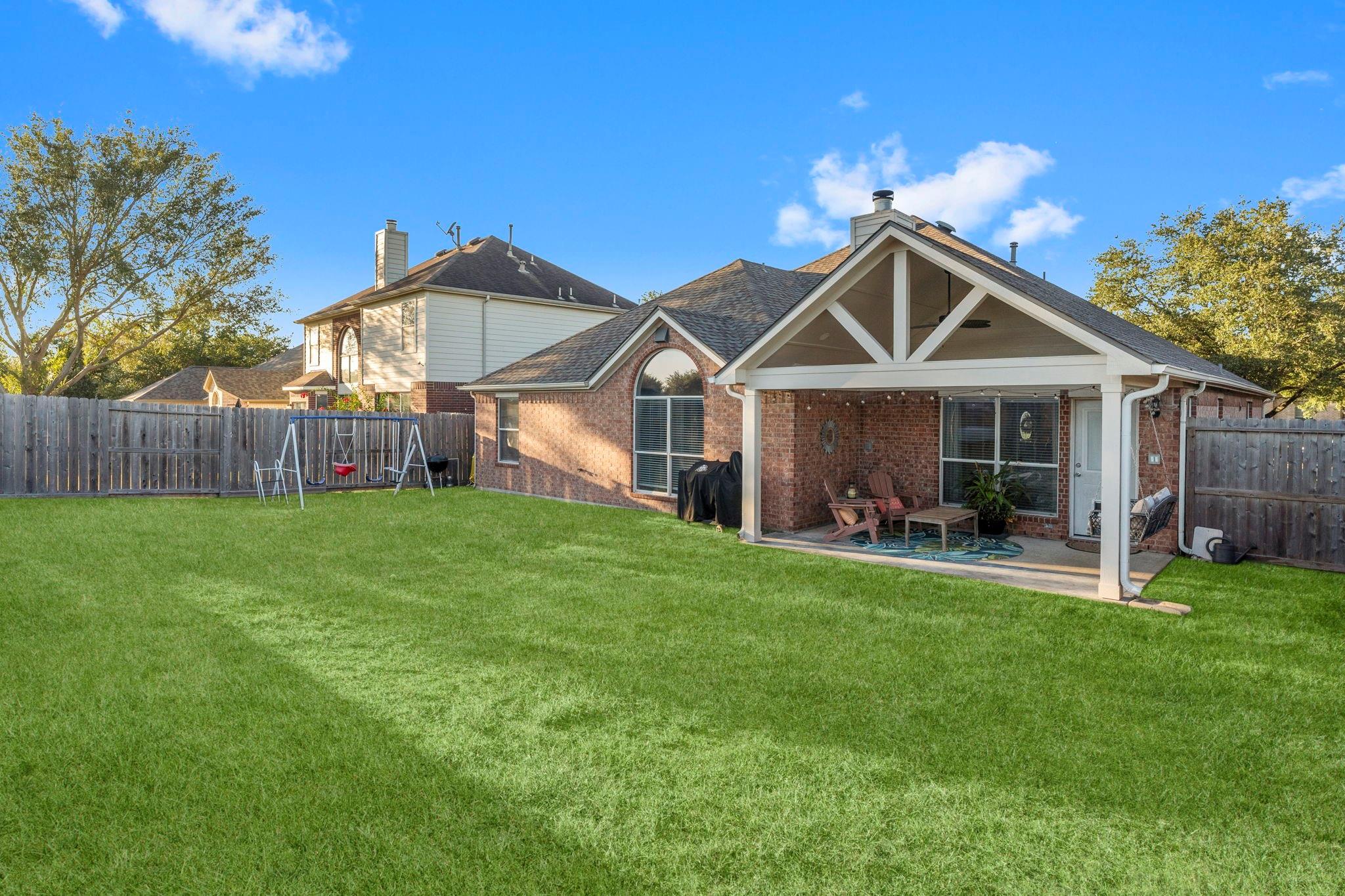 3339 Ellesborough Lane