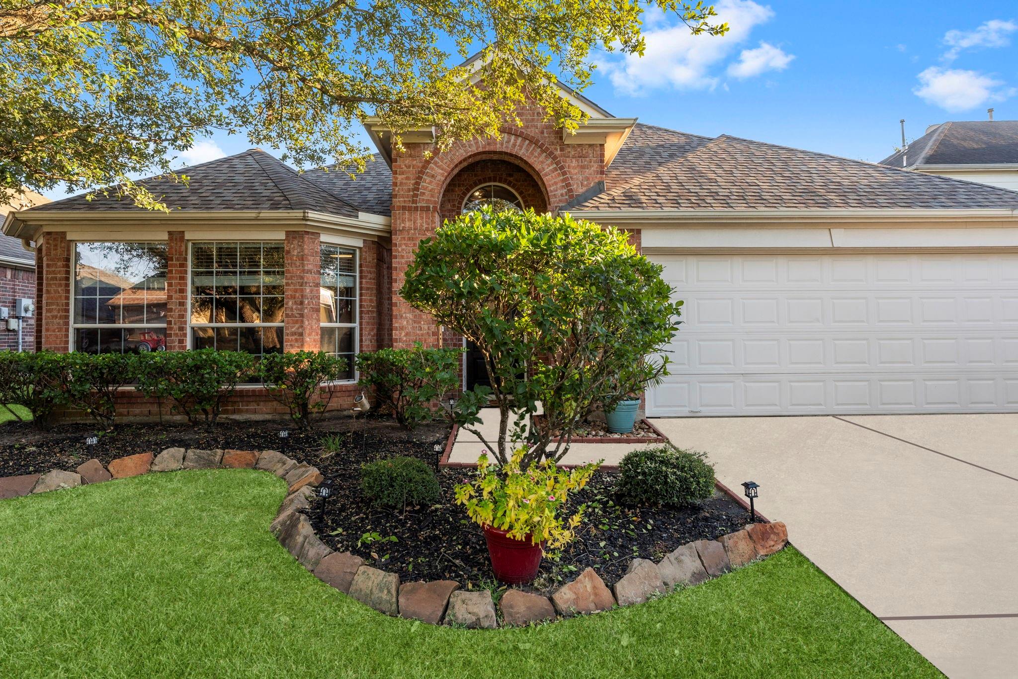 3339 Ellesborough Lane