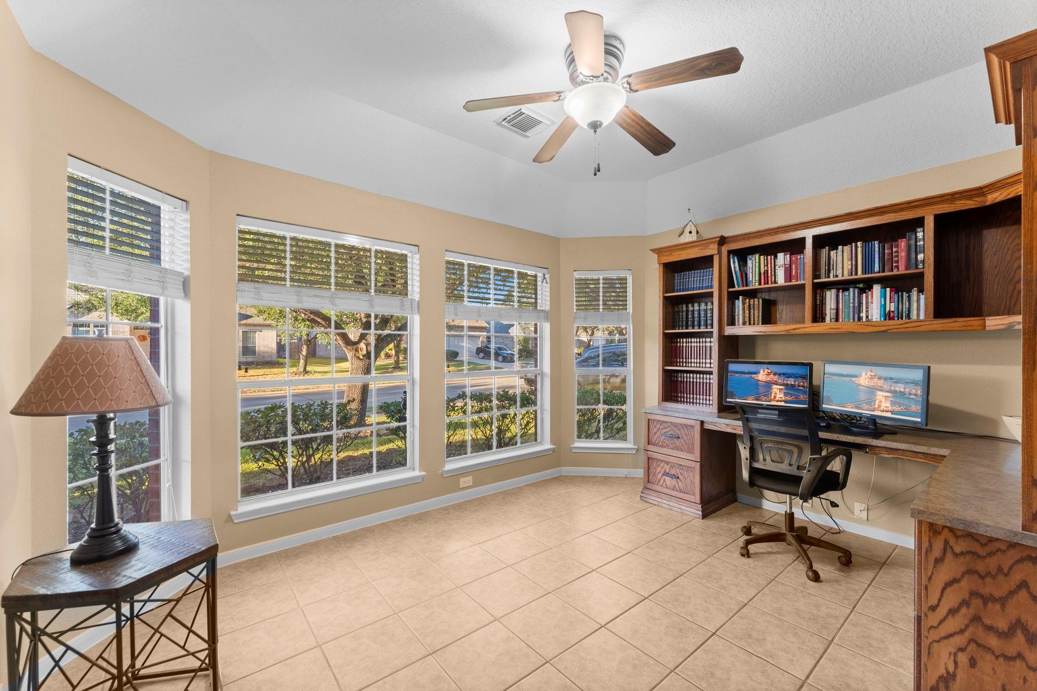 3339 Ellesborough Lane