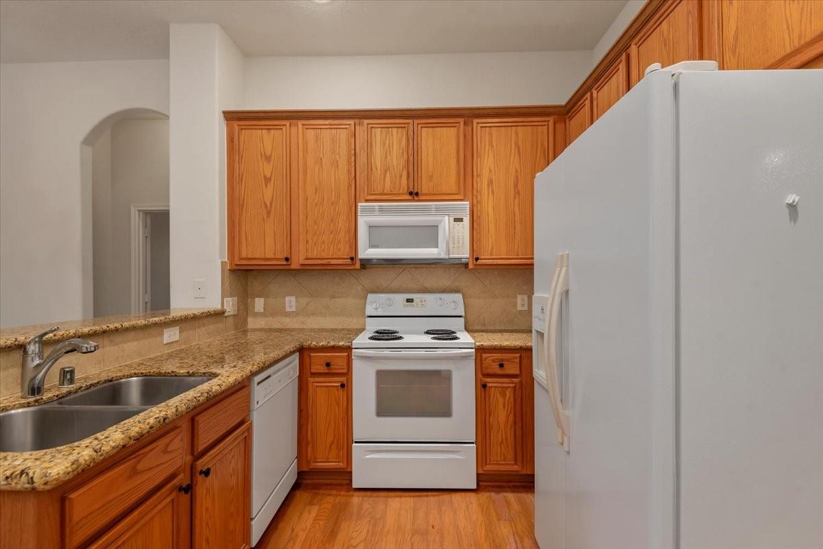 15802 Collinsville Drive