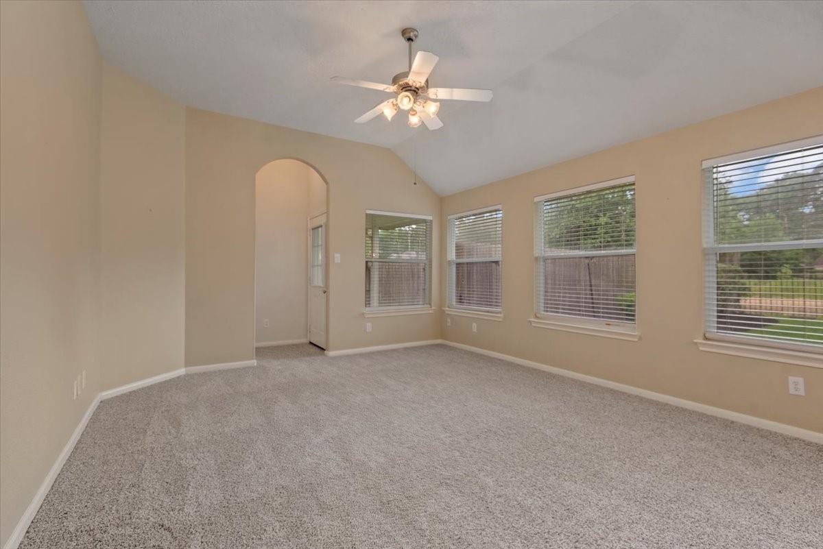 15802 Collinsville Drive