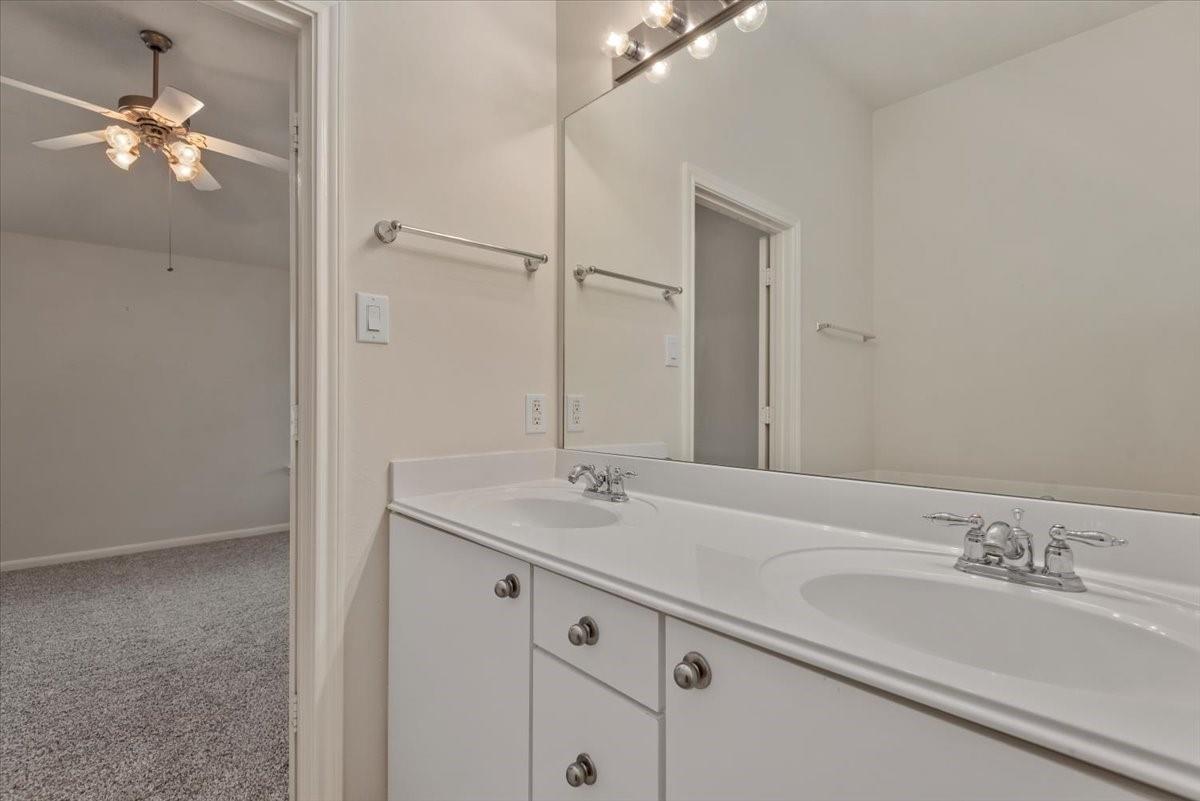 15802 Collinsville Drive