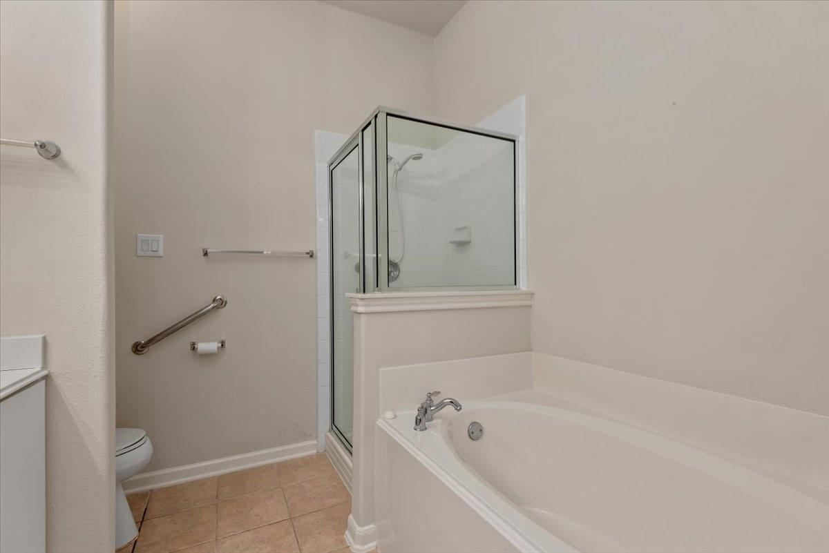 15802 Collinsville Drive