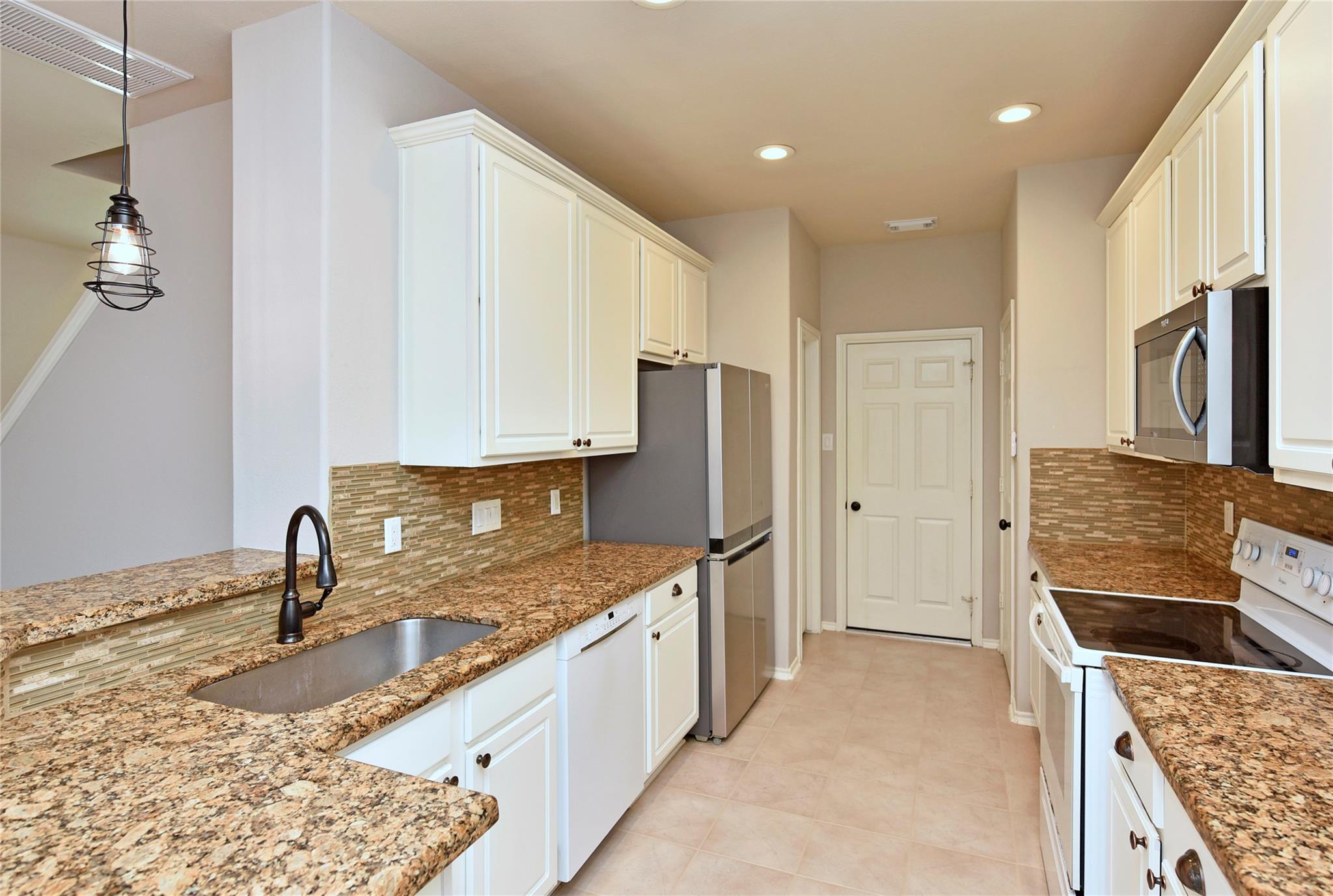 30 Peachridge Place