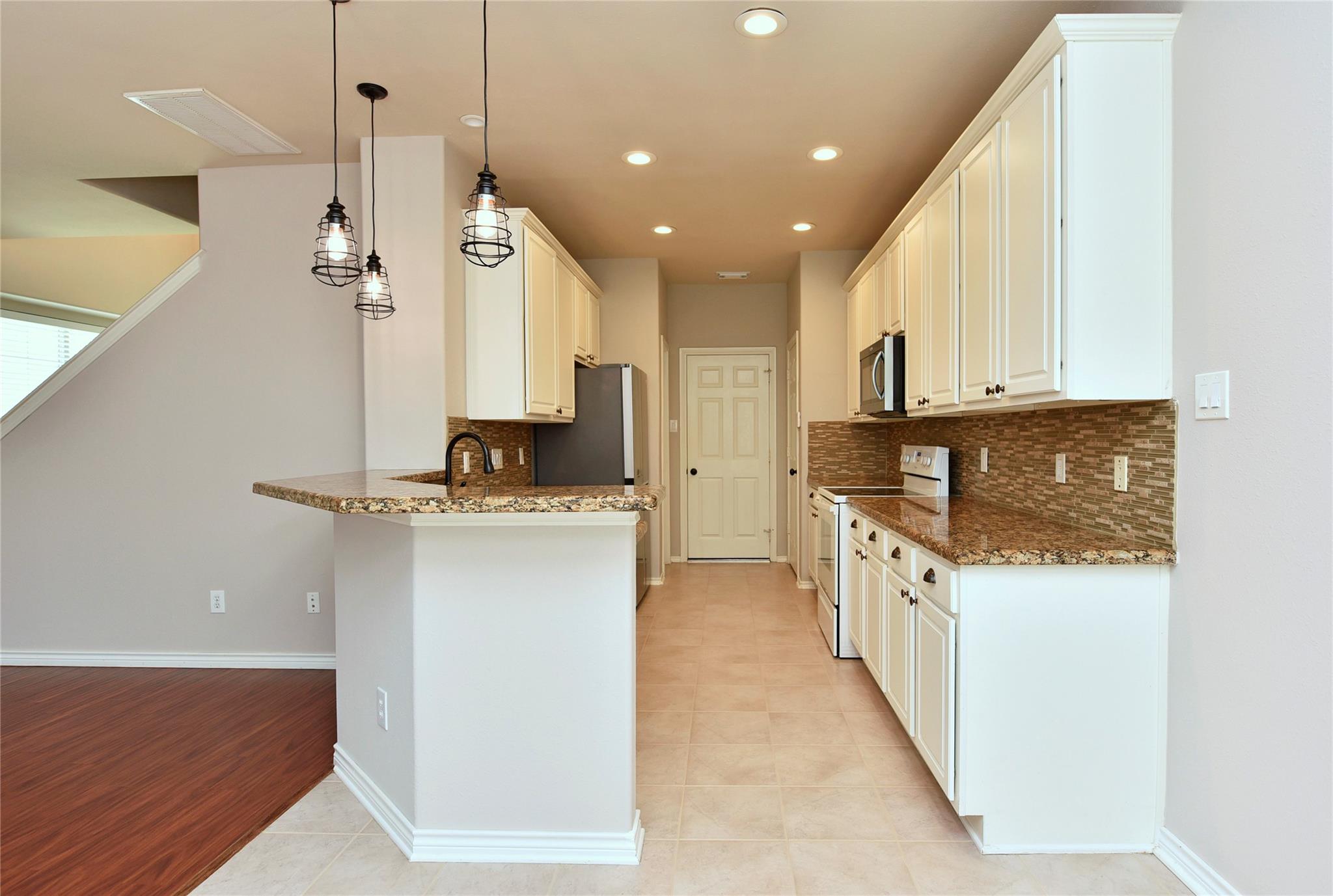 30 Peachridge Place