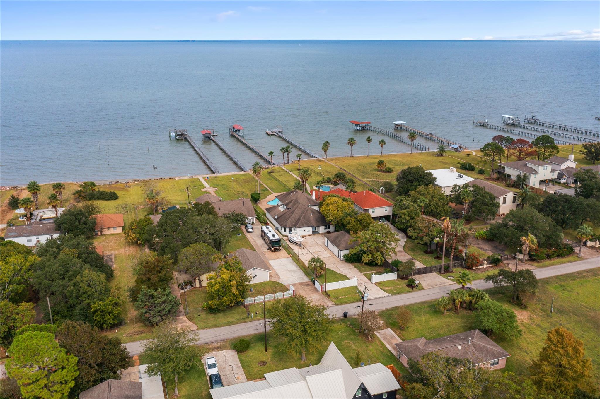 2576 Cliff Drive