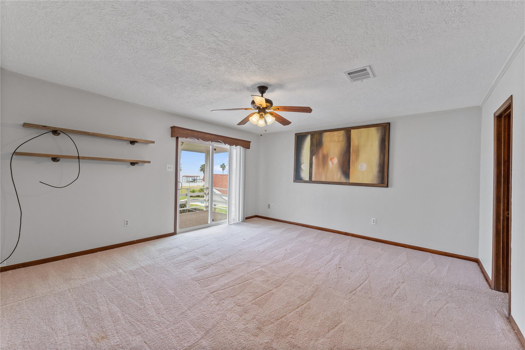 2576 Cliff Drive