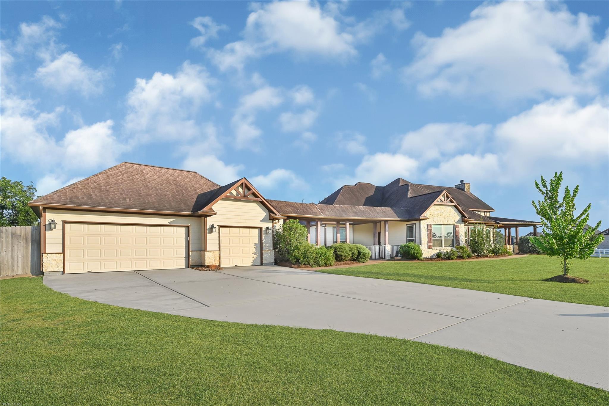 32227 Tall Oaks Way