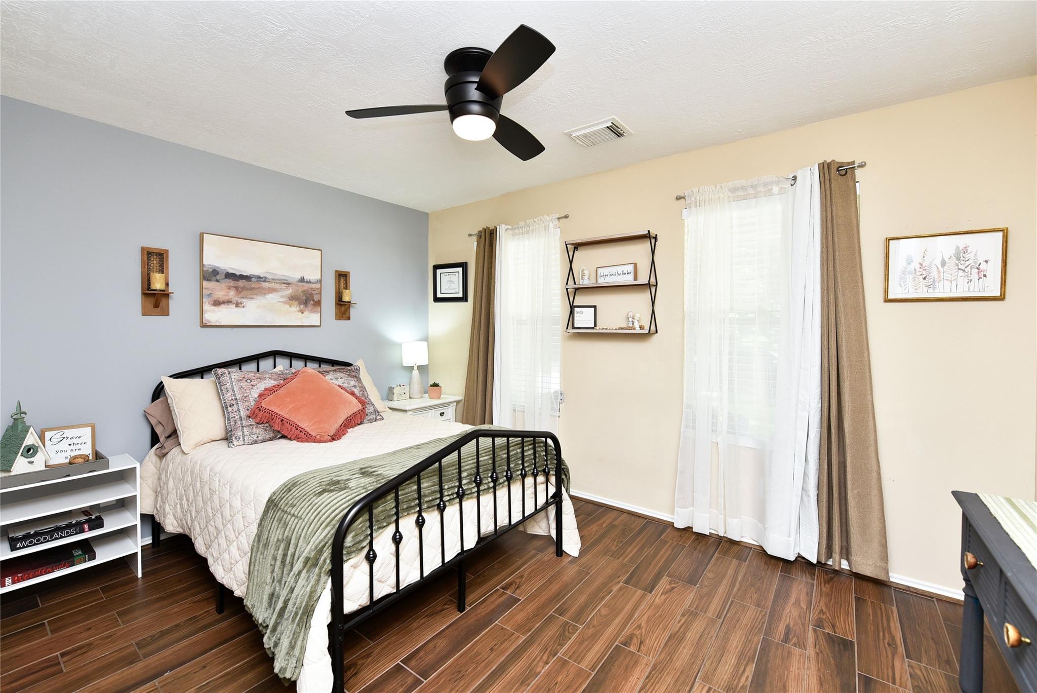 26 S Vesper Bend Circle