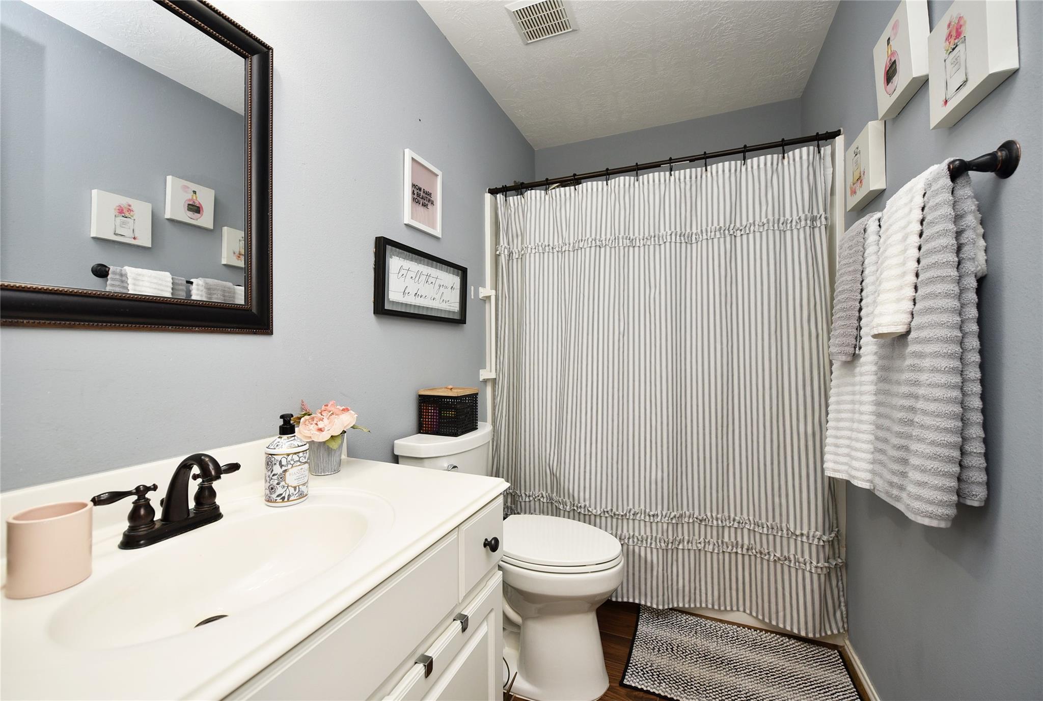 26 S Vesper Bend Circle