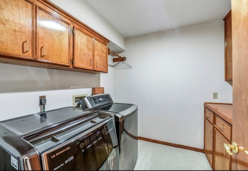 3011 Willow Oak Lane