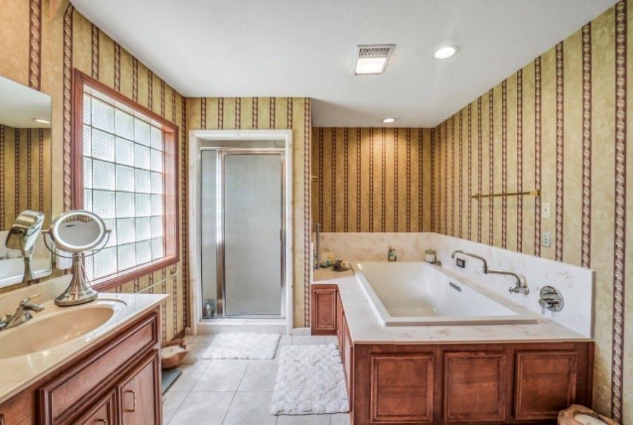 3011 Willow Oak Lane