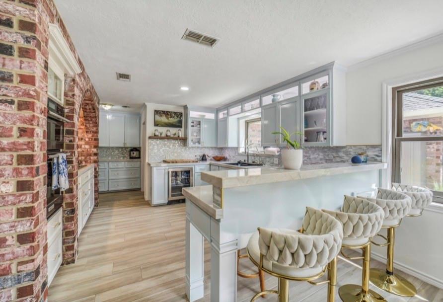 3011 Willow Oak Lane
