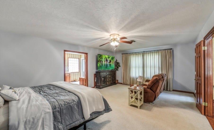 3011 Willow Oak Lane