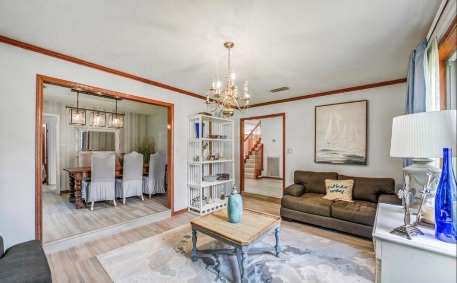 3011 Willow Oak Lane