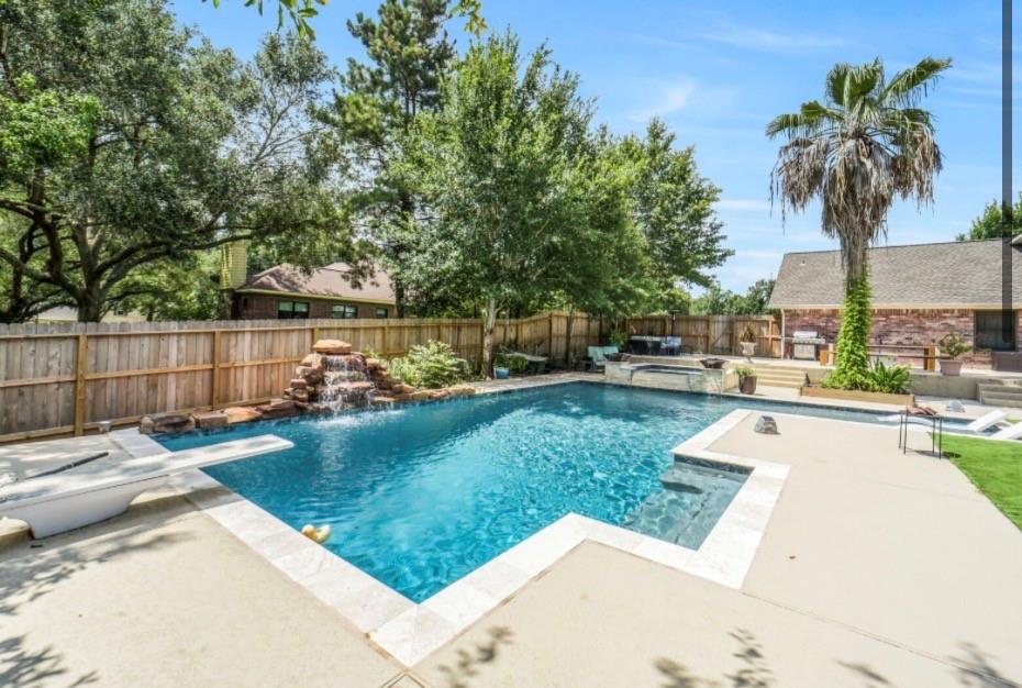 3011 Willow Oak Lane