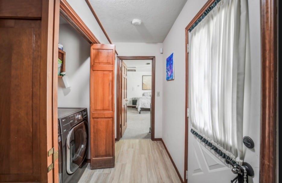 3011 Willow Oak Lane