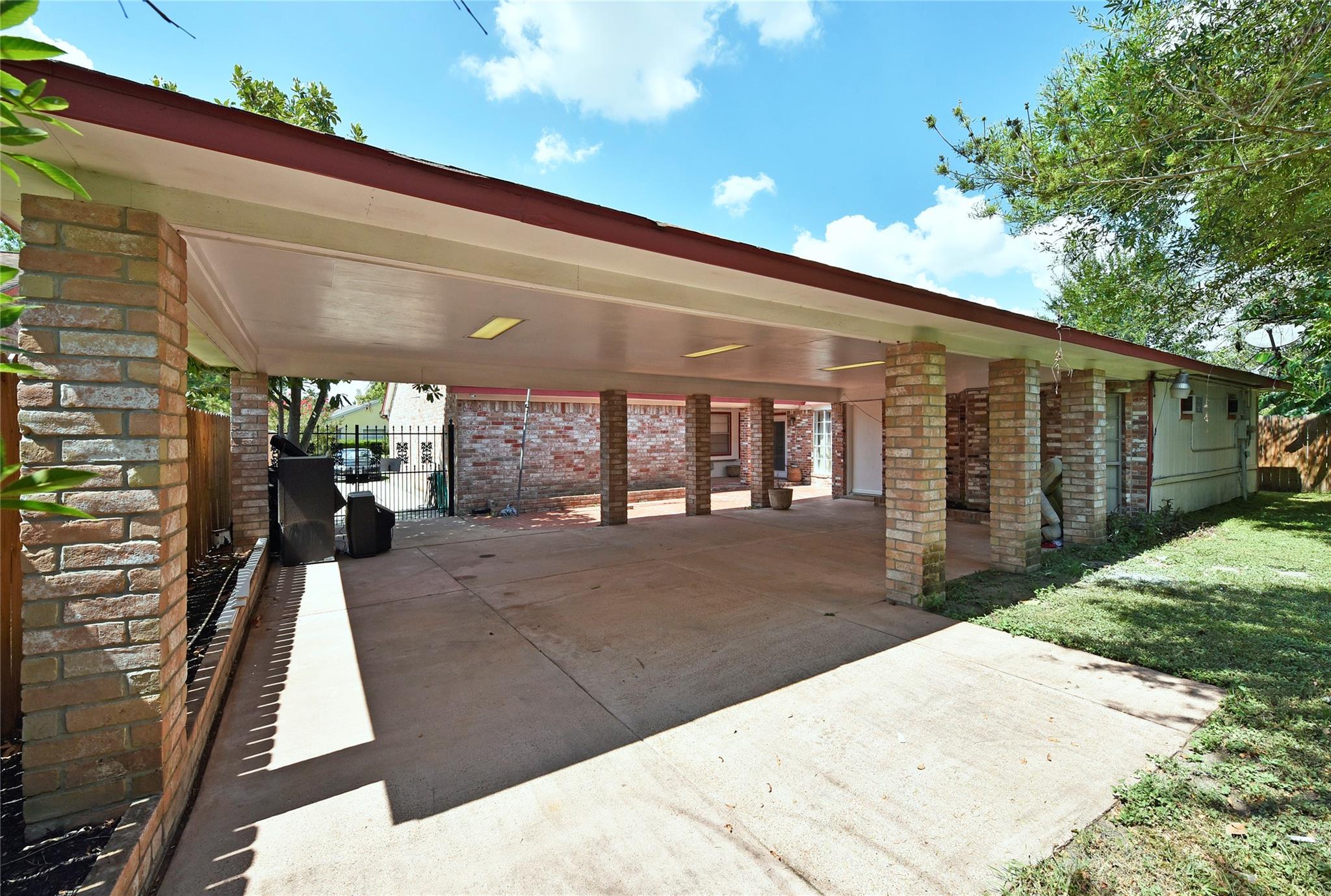 10214 Trade Winds Drive