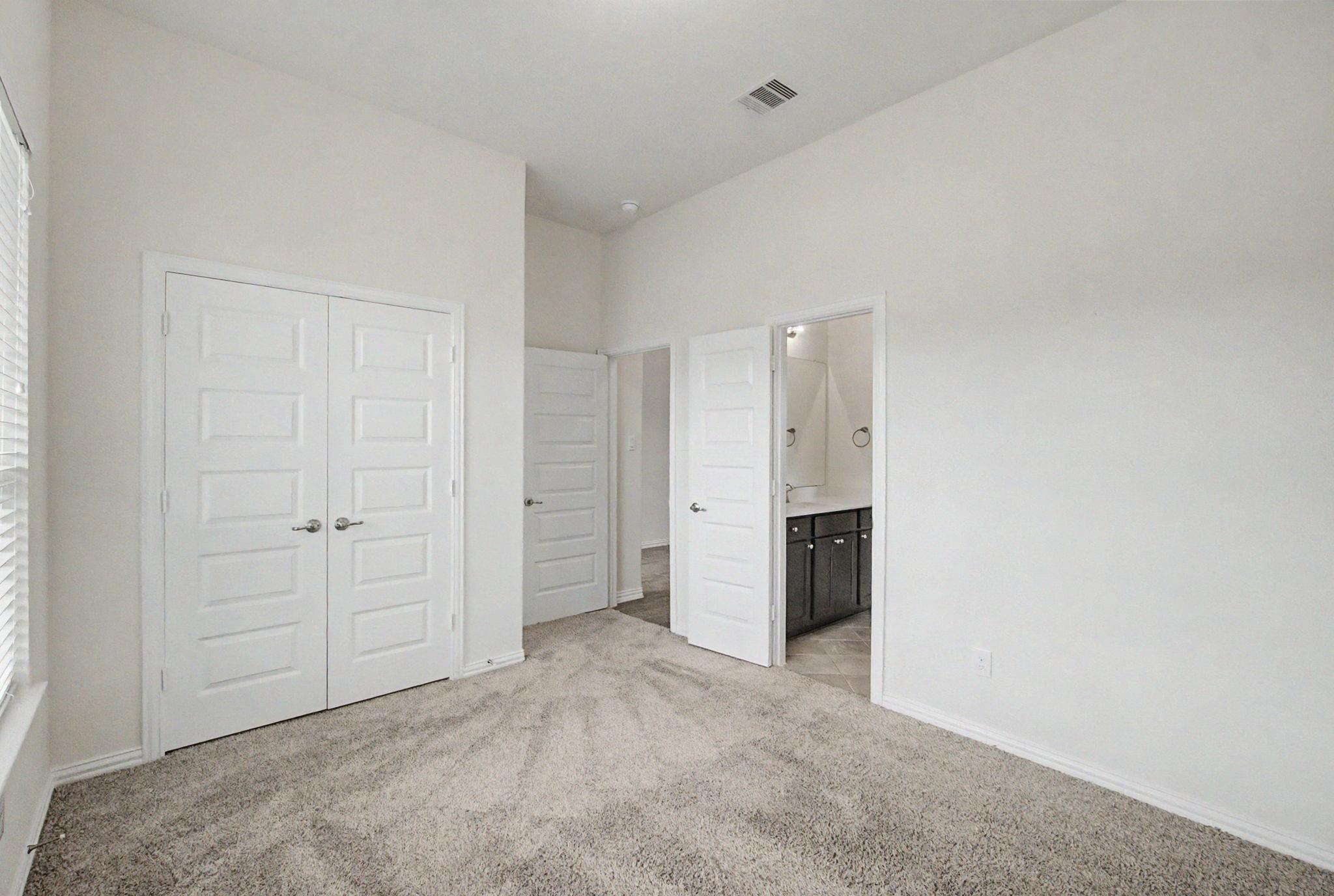 15404 Bicknells Thrush Court