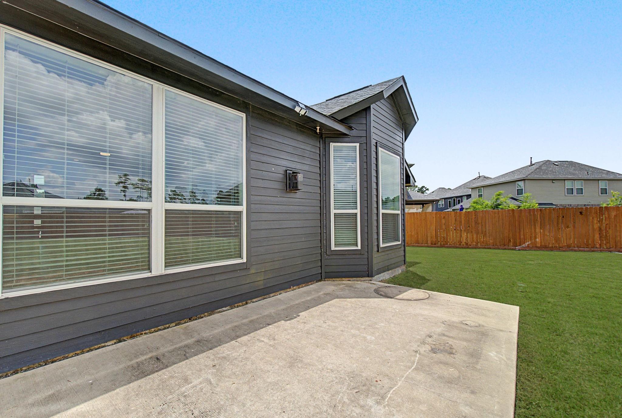 15404 Bicknells Thrush Court