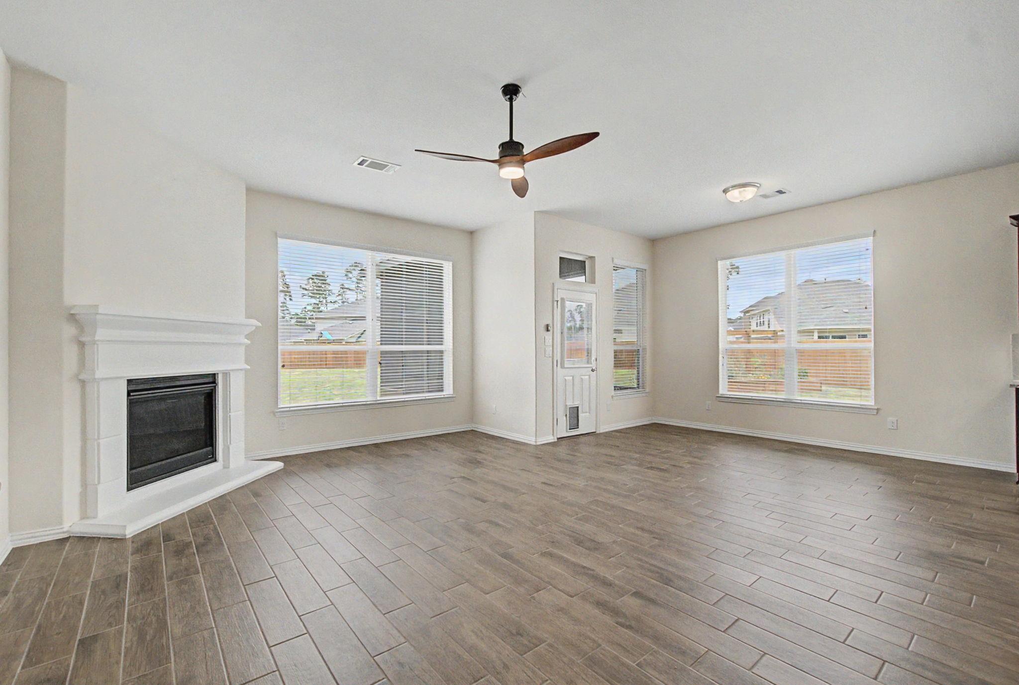 15404 Bicknells Thrush Court