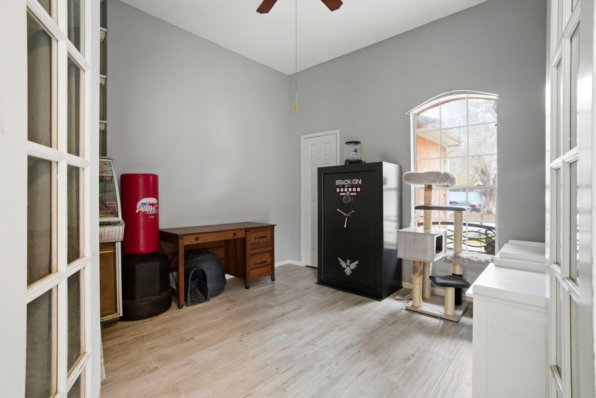 3107 Woodwind Circle