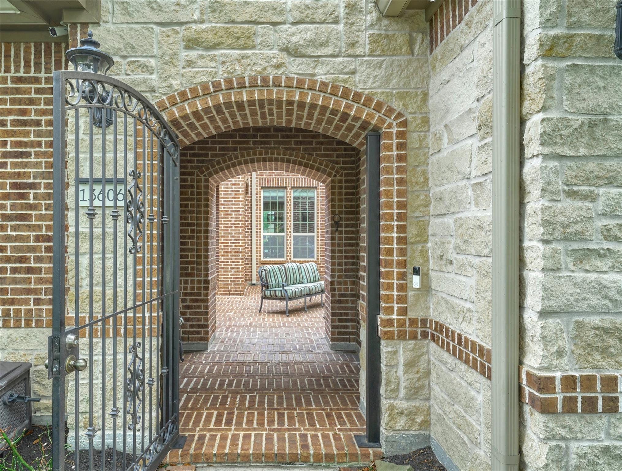 13606 Oak Harbor Bend