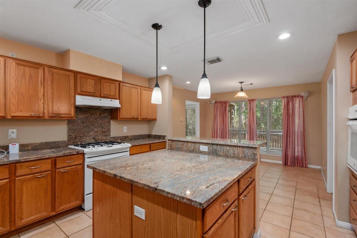 5914 Stone Creek Drive