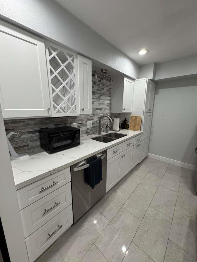 355 N Post Oak Lane # 641