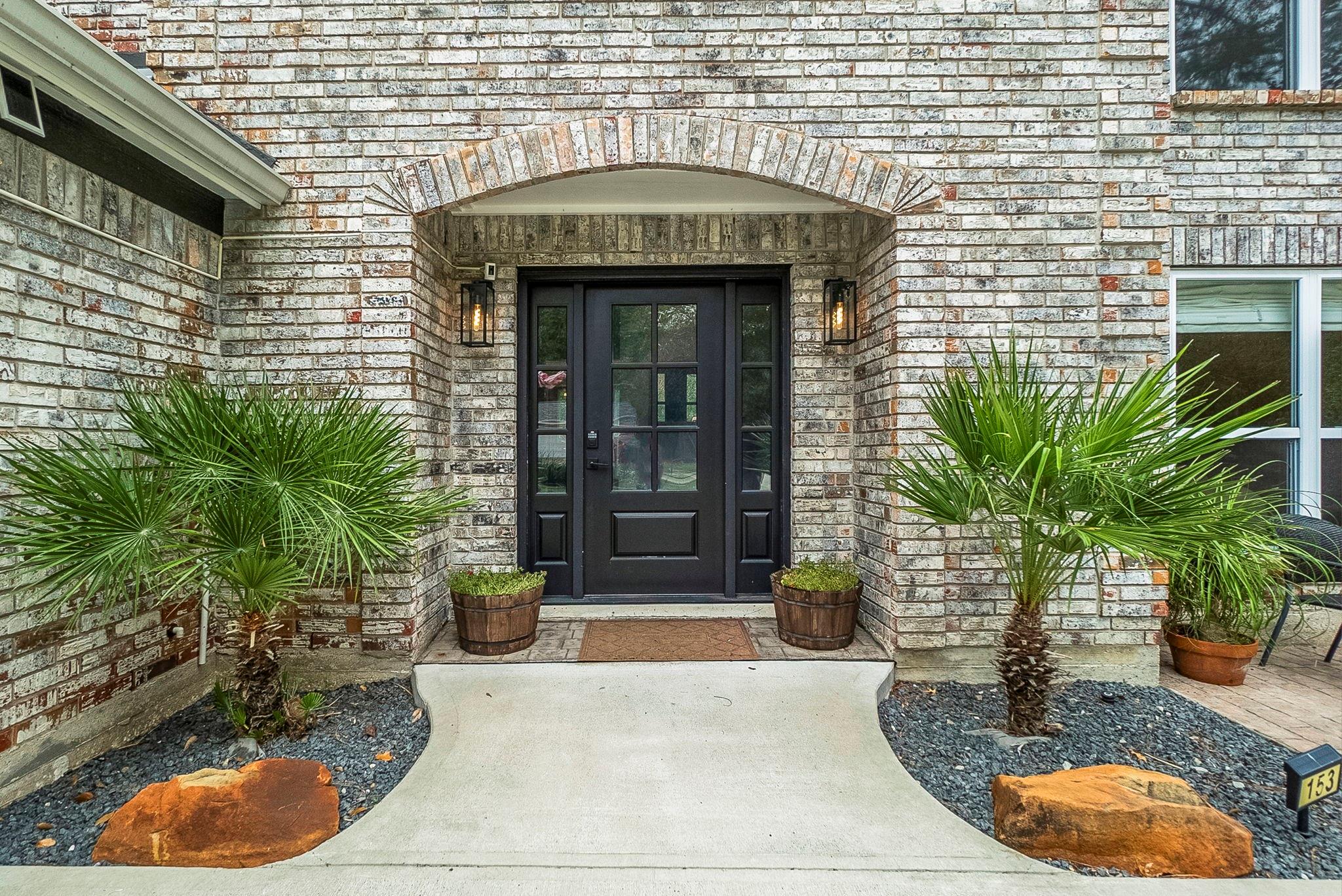 153 N Rainbow Ridge Circle