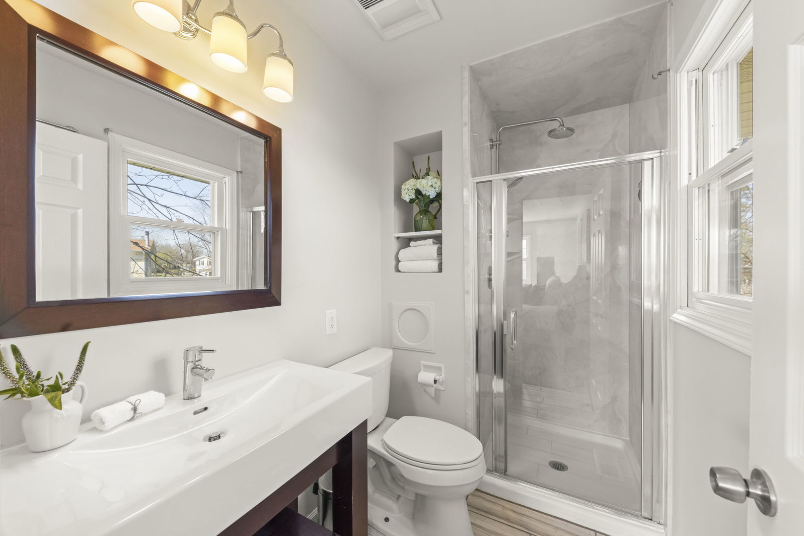 23W310 Saint James Court