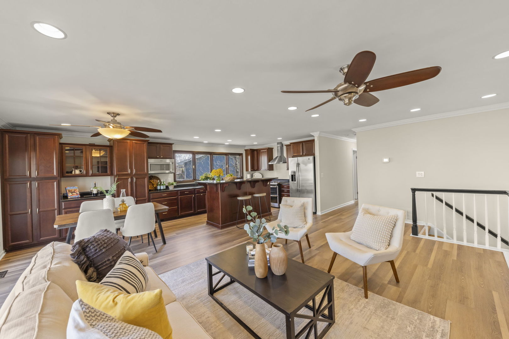 23W310 Saint James Court