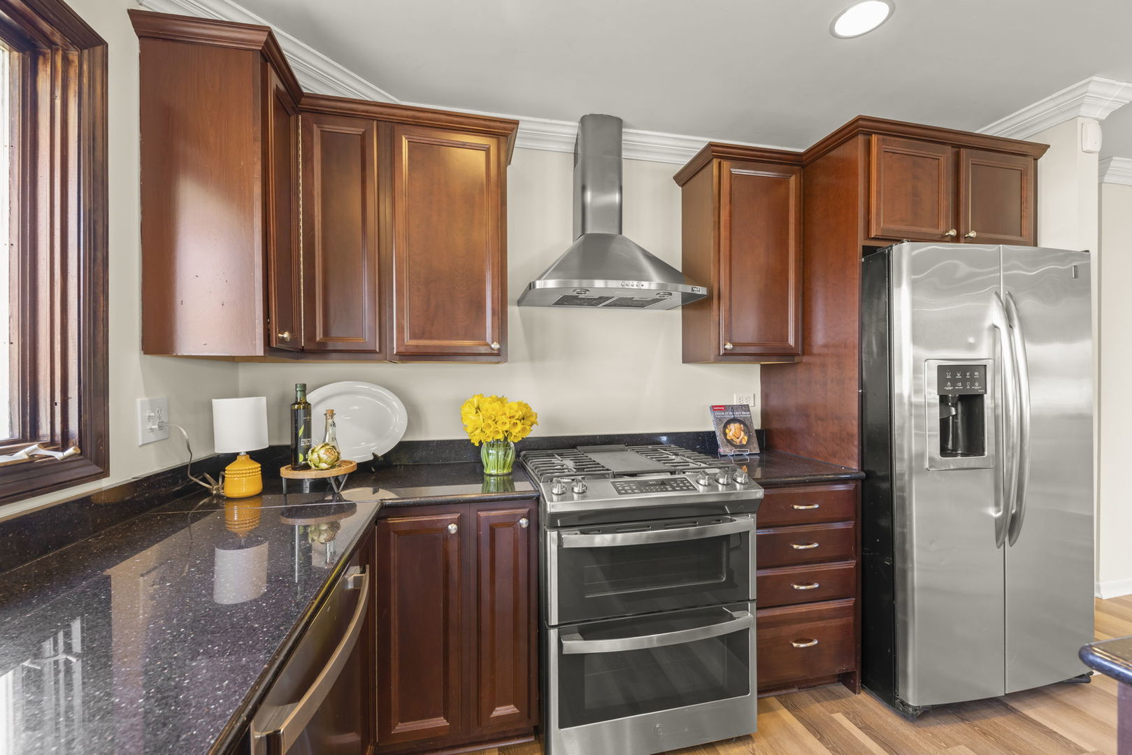 23W310 Saint James Court