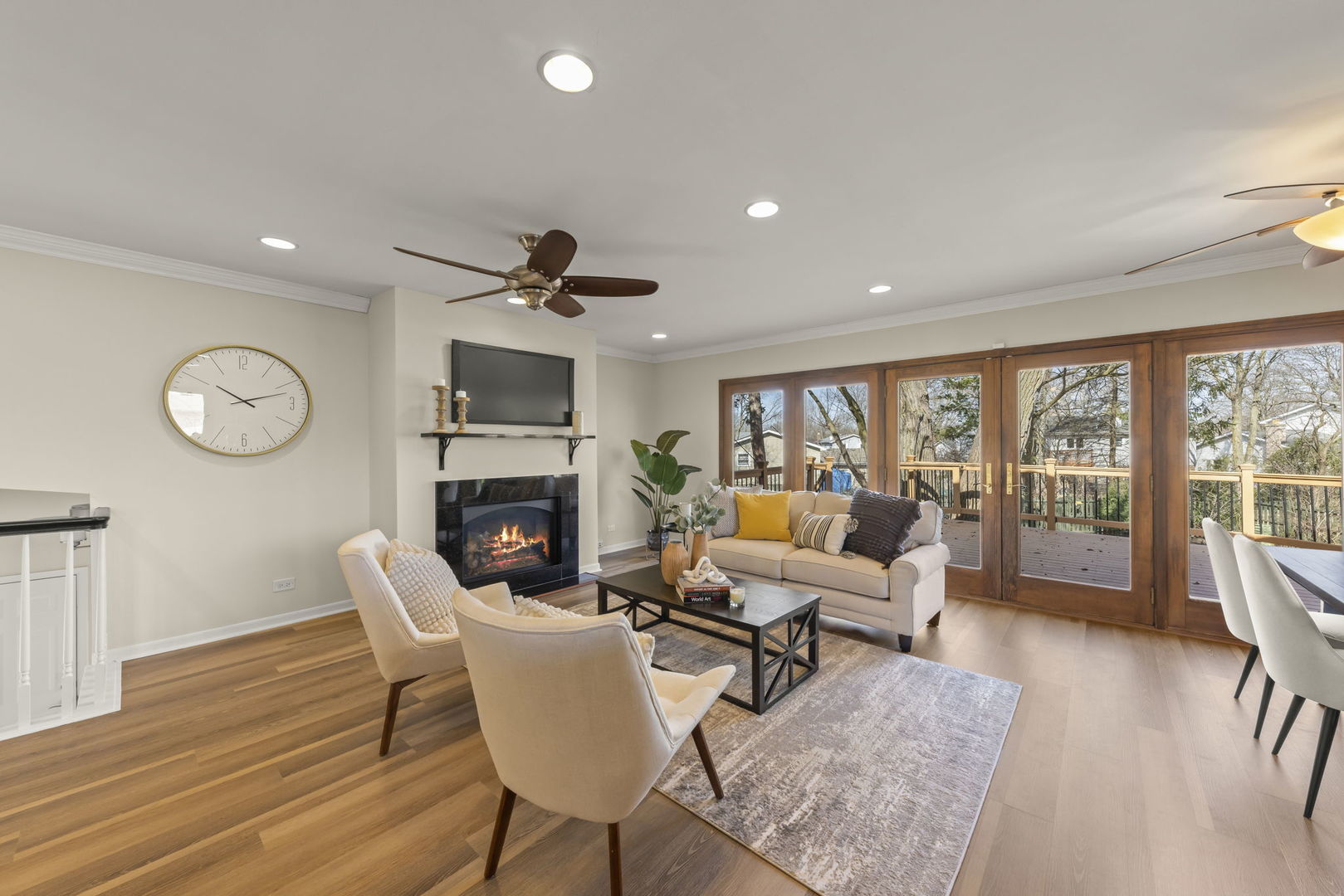 23W310 Saint James Court