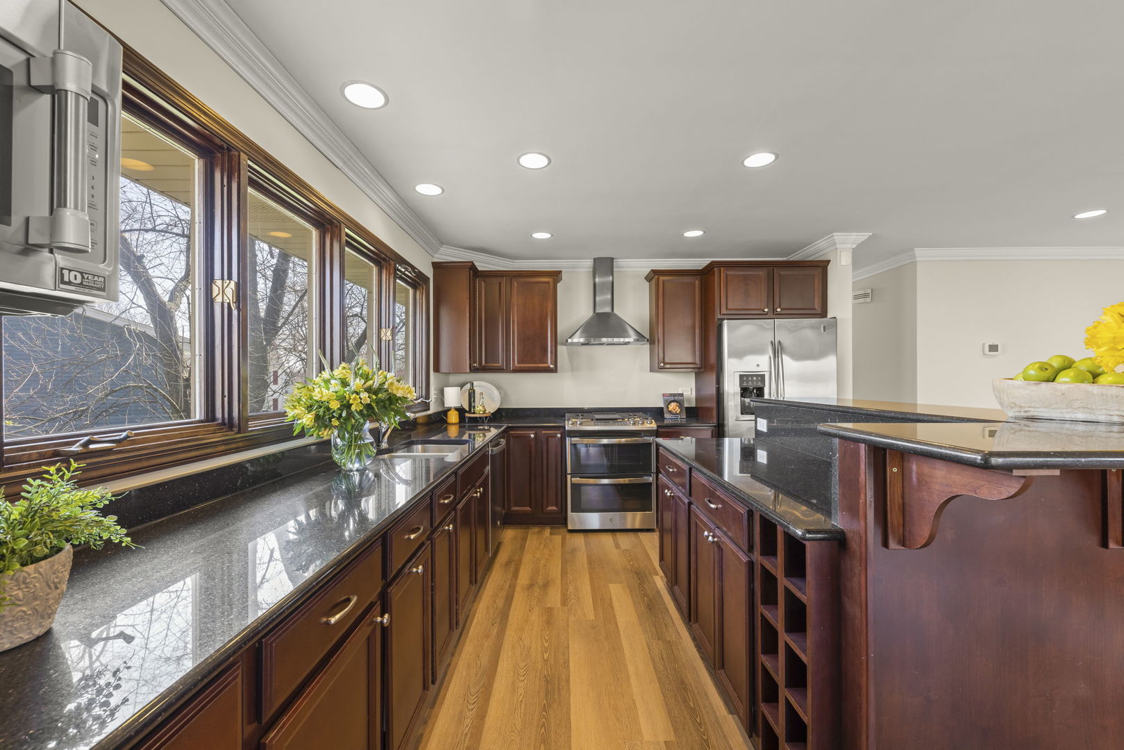 23W310 Saint James Court