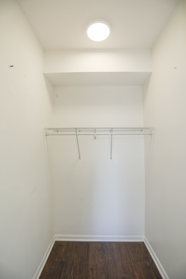 1654 W Cortland Street Unit: 1F