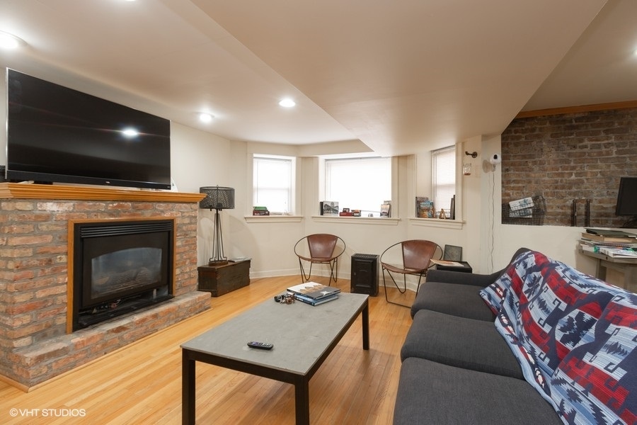 858 N Wolcott Avenue Unit: G