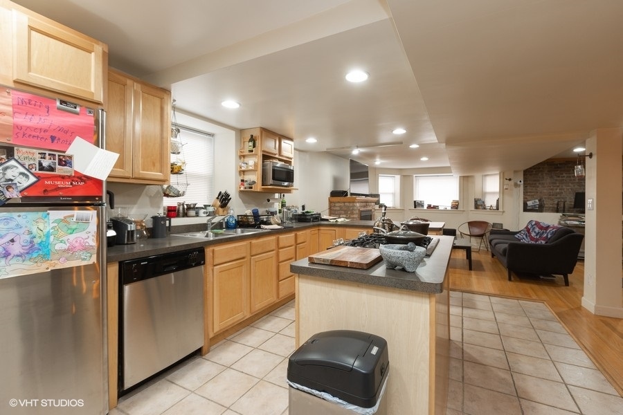 858 N Wolcott Avenue Unit: G