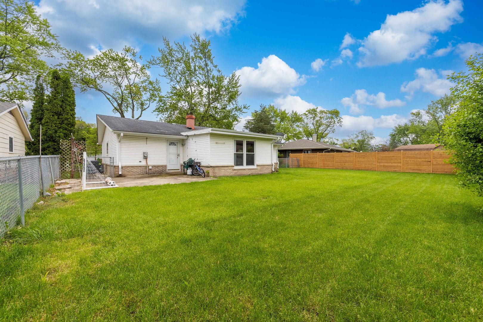 242 Greenbriar Street